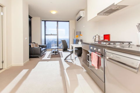 Melbourne SkyHigh Apartments - Australia Accommodation 2