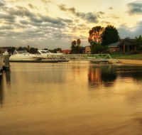 Waterfront Retreat - Australia Accommodation