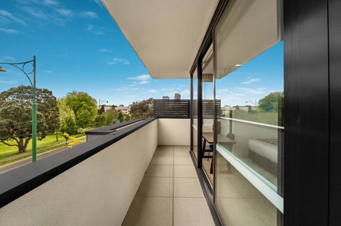 Whitehorse Apartments Hotel - Australia Accommodation 40