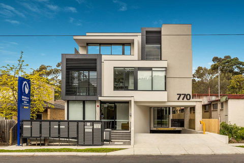 Whitehorse Apartments Hotel - Australia Accommodation 36
