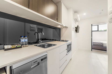 Whitehorse Apartments Hotel - Australia Accommodation 38