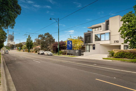 Whitehorse Apartments Hotel - Australia Accommodation 35