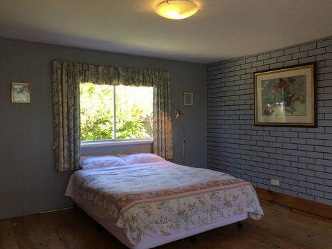 Jacaranda House - Australia Accommodation 8