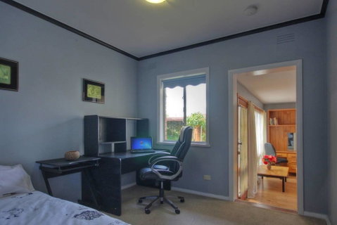 Jacaranda House - Australia Accommodation 7