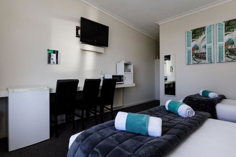 Bendigo Oval Motel - Australia Accommodation 10