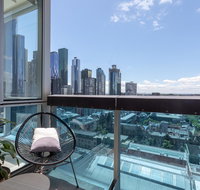 La Maison - Great View Free Parking Pool Gym Perfectly located 2BR apartment - Australia Accommodation