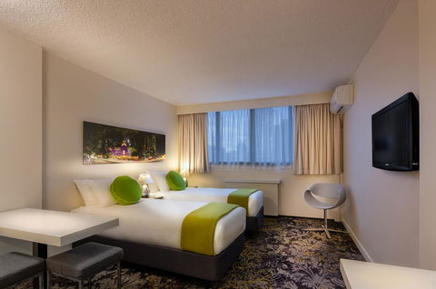 City Limits Hotel Apartments - Australia Accommodation 6