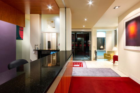 City Limits Hotel Apartments - Australia Accommodation 15