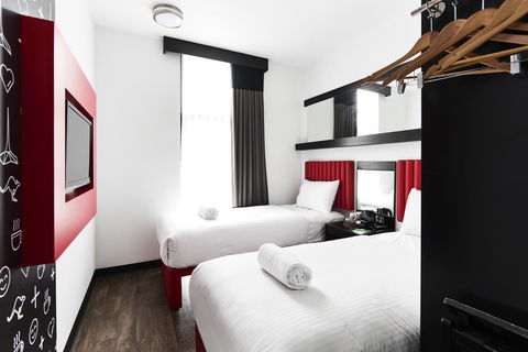 Essence Hotel Carlton - Australia Accommodation 36