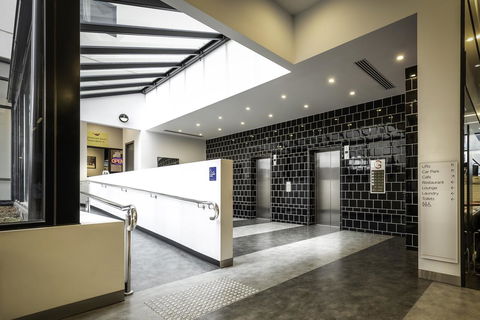 Essence Hotel Carlton - Australia Accommodation 26