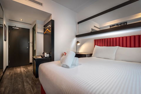 Essence Hotel Carlton - Australia Accommodation 7