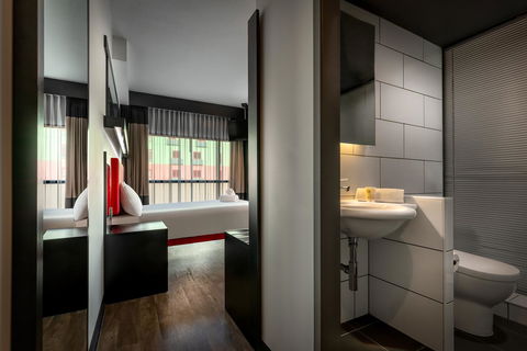 Essence Hotel Carlton - Australia Accommodation 5