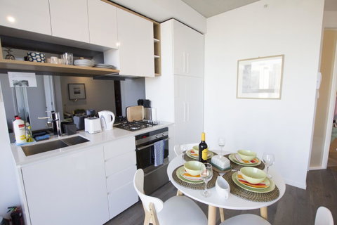 Carlson View Serviced Apartments - Australia Accommodation 7