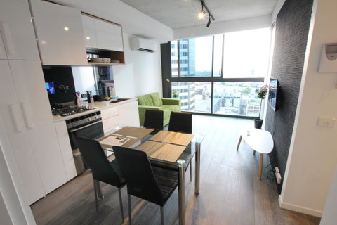 Carlson View Serviced Apartments - Australia Accommodation 9
