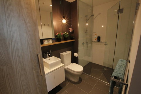 Carlson View Serviced Apartments - Australia Accommodation 18
