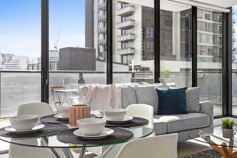 Complete Host Tiara Apartments - Australia Accommodation 20