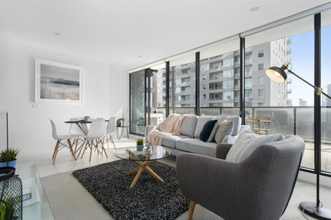 Complete Host Tiara Apartments - Australia Accommodation 22