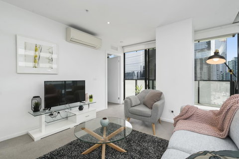 Complete Host Tiara Apartments - Australia Accommodation 40