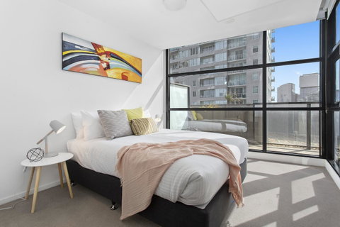Complete Host Tiara Apartments - Australia Accommodation 24
