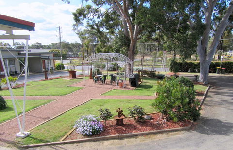 The Highlander Motel - 24HR Check In - Australia Accommodation 6