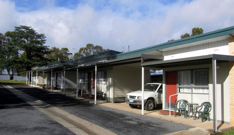 The Highlander Motel - 24HR Check In - Australia Accommodation 37