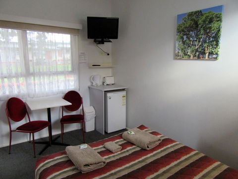 The Highlander Motel - 24HR Check In - Australia Accommodation 12