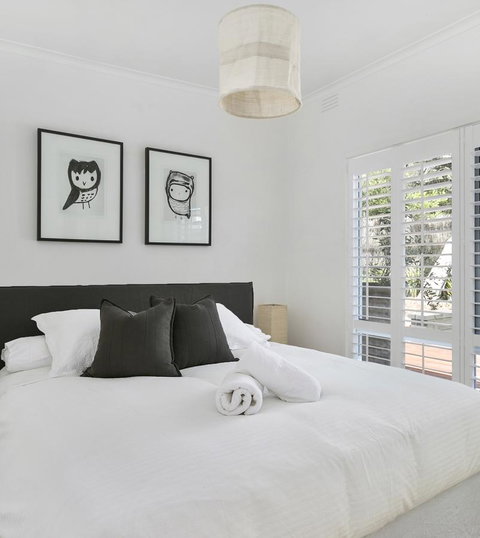 Capella Villa No. 4 - Stunning Luxury Decor Inside And Out - Australia Accommodation 9