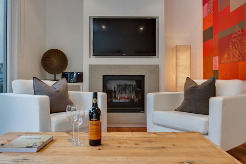 Capella Villa No. 4 - Stunning Luxury Decor Inside And Out - Australia Accommodation 2