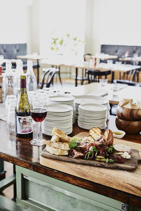 Plough Hotel - Australia Accommodation 23