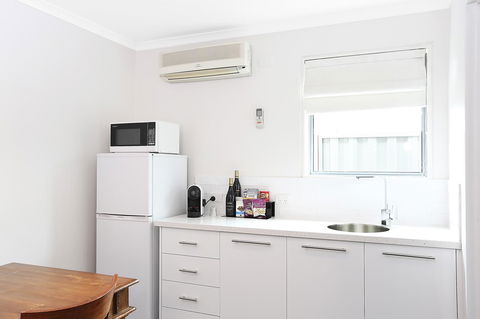 Quality Inn & Suites The Menzies - Australia Accommodation 6