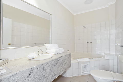 Quality Inn & Suites The Menzies - Australia Accommodation 31