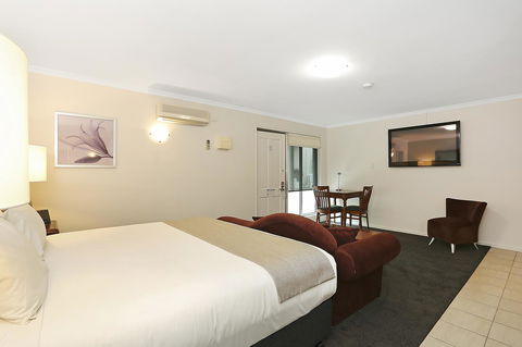 Quality Inn & Suites The Menzies - Australia Accommodation 38