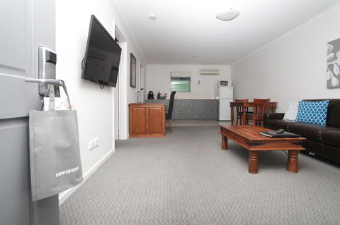 Quality Inn & Suites The Menzies - Australia Accommodation 40