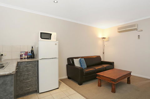 Quality Inn & Suites The Menzies - Australia Accommodation 39