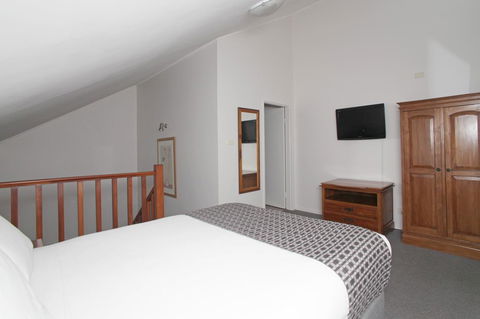 Quality Inn & Suites The Menzies - Australia Accommodation 24