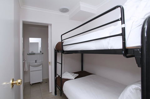 Quality Inn & Suites The Menzies - Australia Accommodation 27