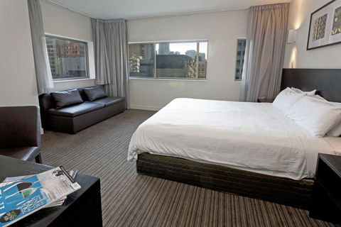 Causeway 353 Hotel - Australia Accommodation 34