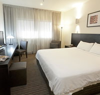 Causeway 353 Hotel - Australia Accommodation