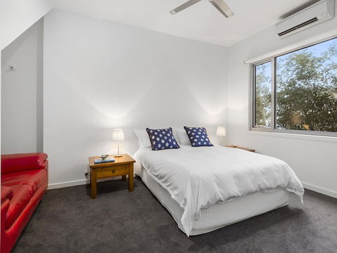 Aireys Ocean View - Australia Accommodation 8
