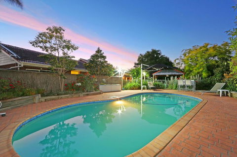 Crimea Retreat - Australia Accommodation 34
