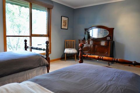 Crimea Retreat - Australia Accommodation 22