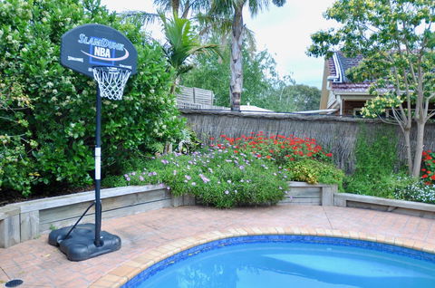 Crimea Retreat - Australia Accommodation 17