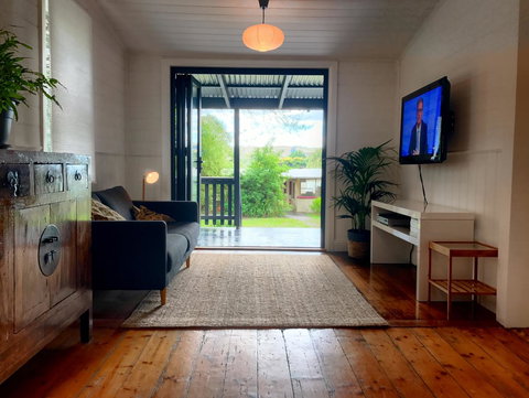 Cinta Cottage - Australia Accommodation 6