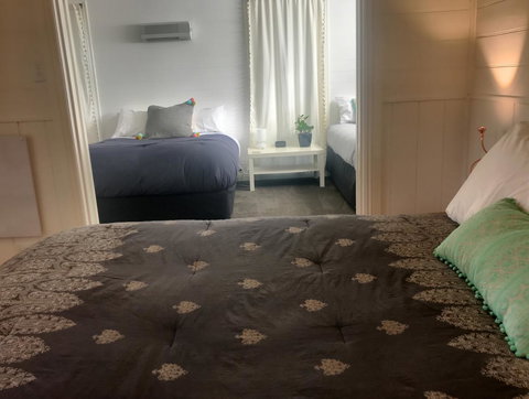 Cinta Cottage - Australia Accommodation 12
