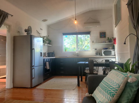 Cinta Cottage - Australia Accommodation 3
