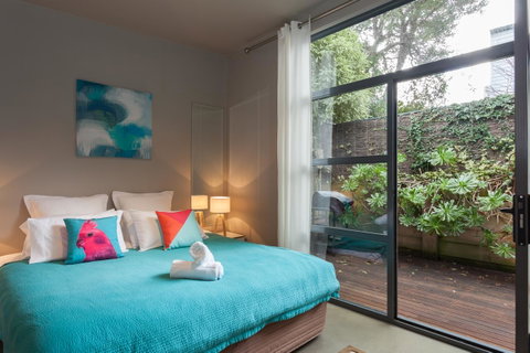 The Love Shack - Romantic Bungalow - Australia Accommodation 8