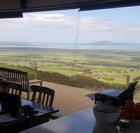 One Tree Hill - Australia Accommodation
