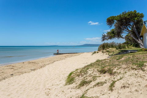 Blairgowrie Apartment 1 - On The Beach - Australia Accommodation 19