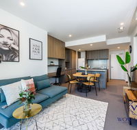 WOW Apartment on Victoria - Australia Accommodation