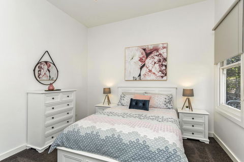 Central Bendigo Cottage, Walk To Everywhere!! - Australia Accommodation 1